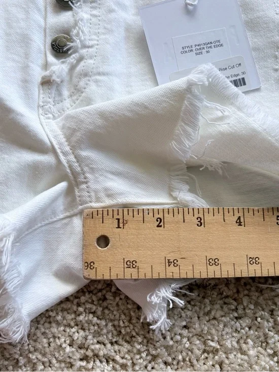 Pistola Winston High Rise Cut Off Shorts White Distressed NWT Size 30 - Picture 5 of 8